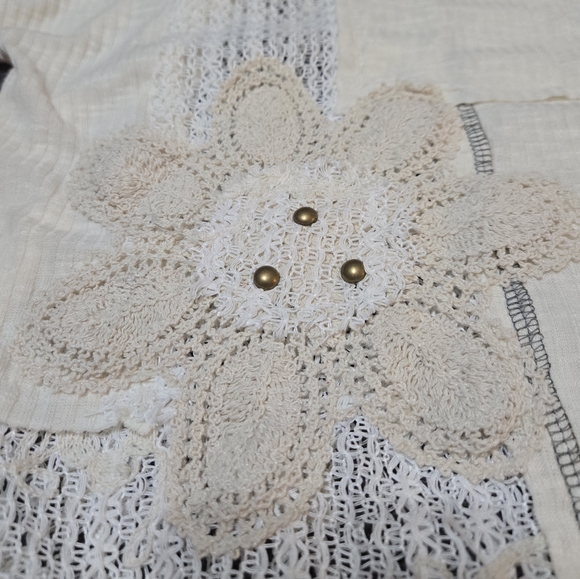 Patchwork Cream Top - Picture 4 of 7